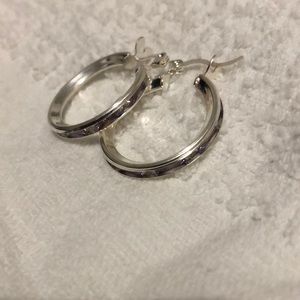 Silver hoop earrings 📍